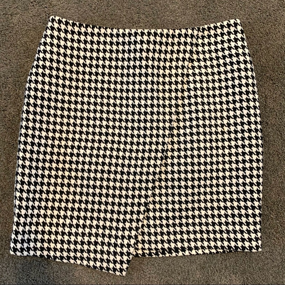 Black and white herringbone skirt